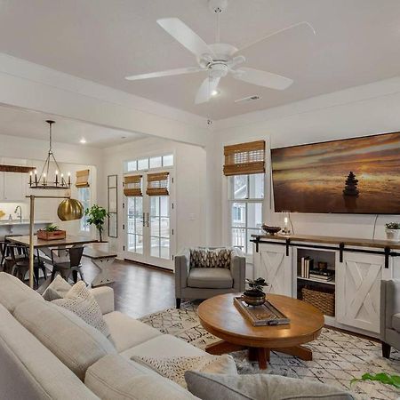 The Sofay Farmhouse - 1 Mile From U Of A - Luxury Amenities Fayetteville Kültér fotó