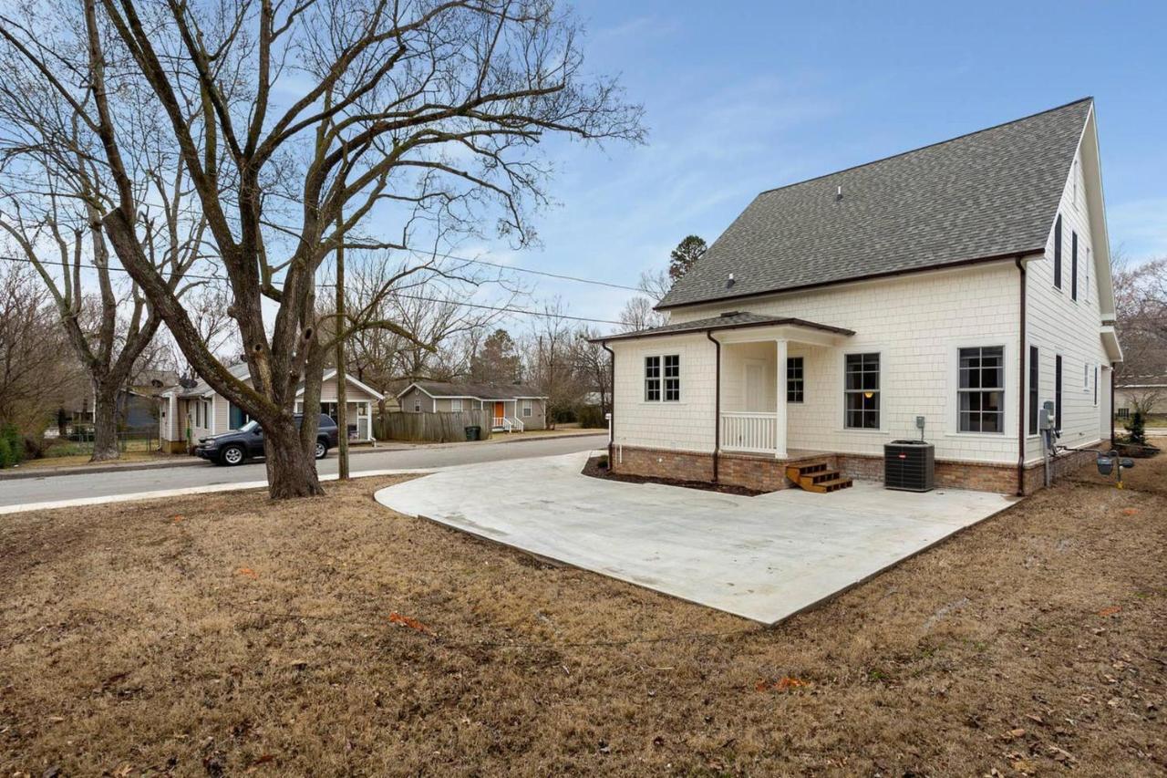 The Sofay Farmhouse - 1 Mile From U Of A - Luxury Amenities Fayetteville Kültér fotó