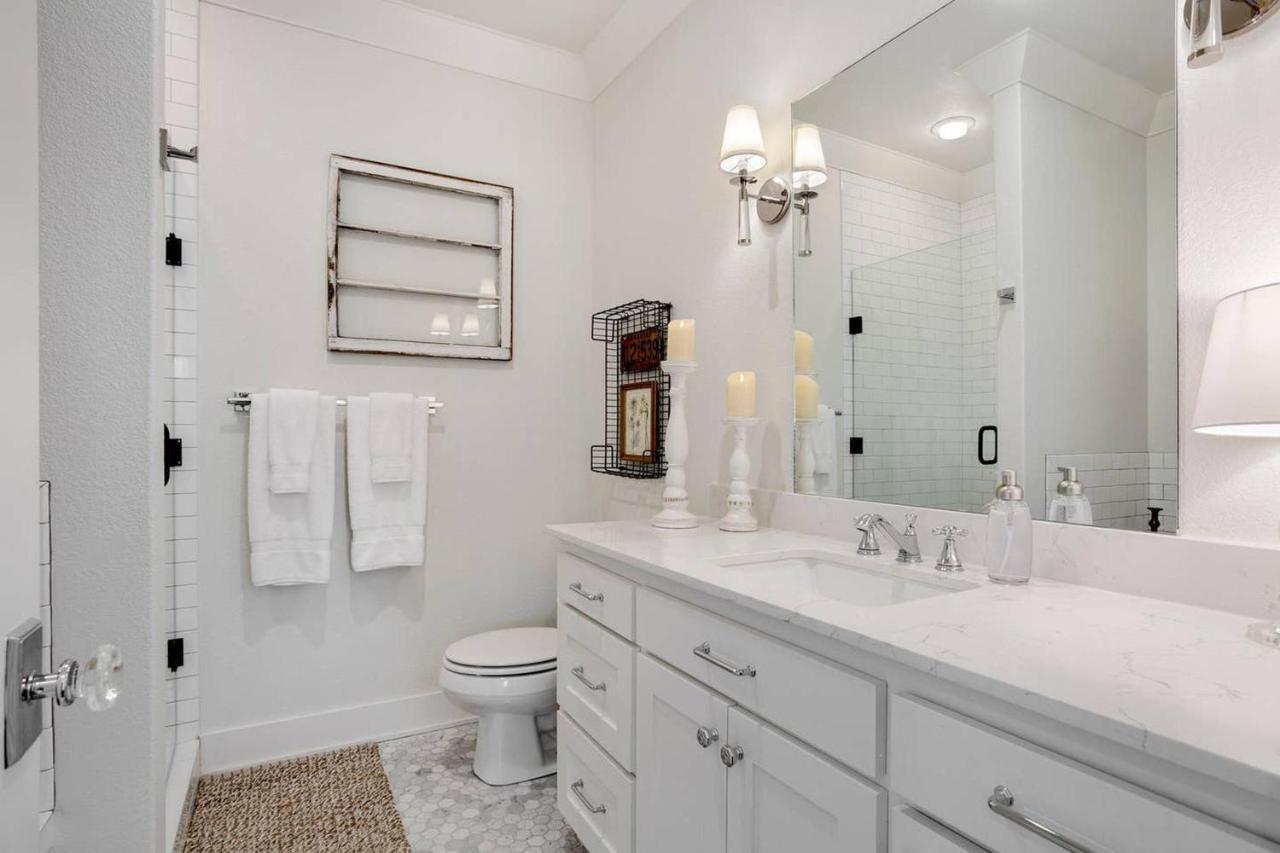 The Sofay Farmhouse - 1 Mile From U Of A - Luxury Amenities Fayetteville Kültér fotó
