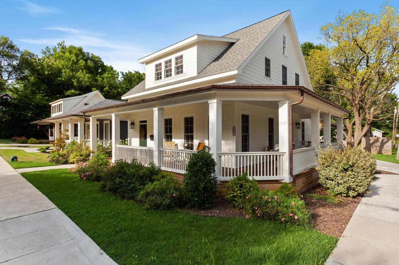 The Sofay Farmhouse - 1 Mile From U Of A - Luxury Amenities Fayetteville Kültér fotó